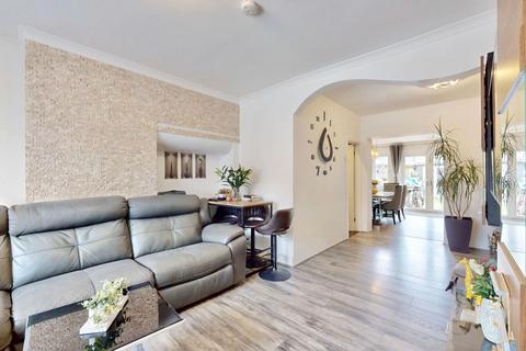 82 Rowdowns Road, Dagenham, RM9 6NJ