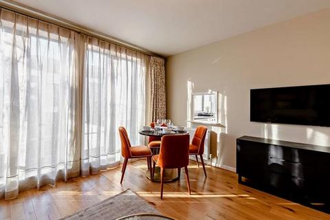 2 bedroom apartment to rent, Fulham Road