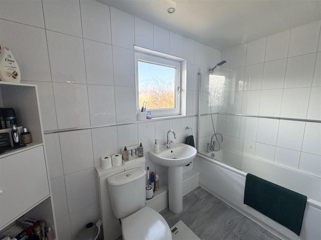 Family bathroom