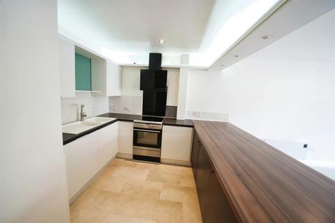 undefined, 6 Kingston Square, Hull