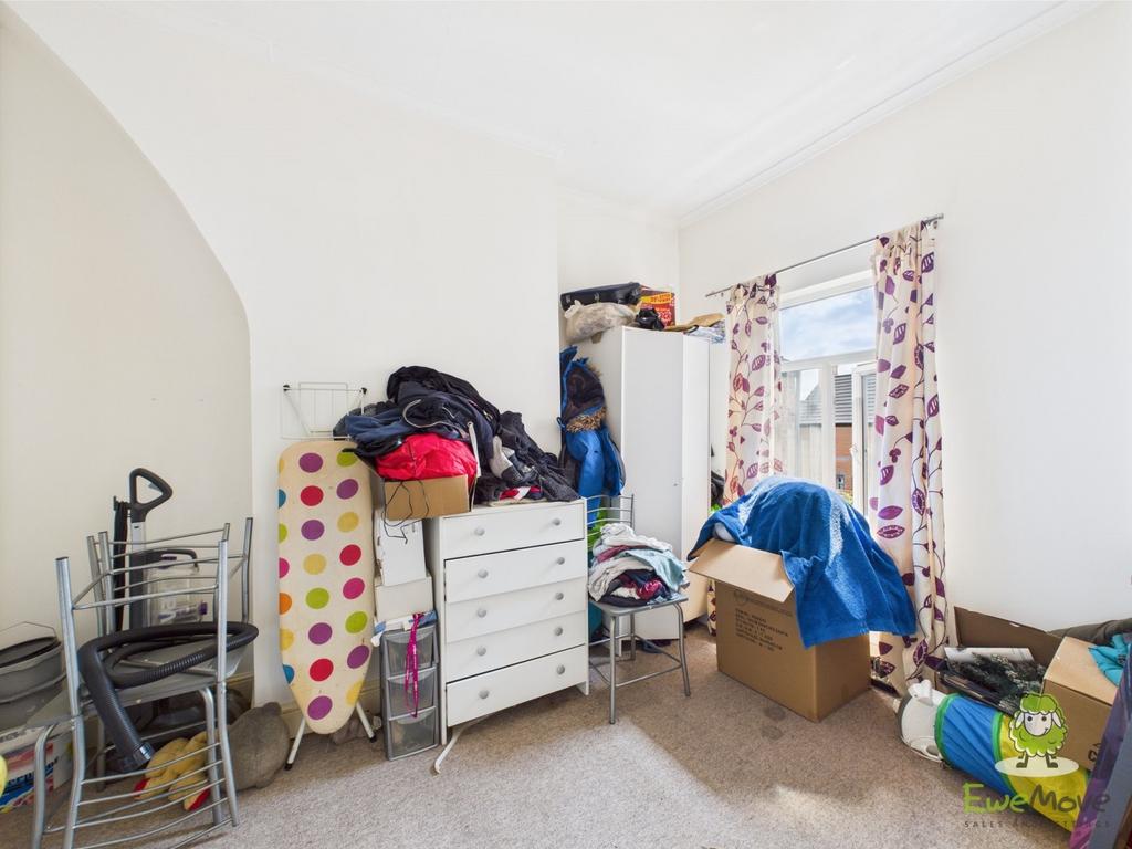 Bedroom 2 - Charlotte Thomasson Ewemove Whitchurch