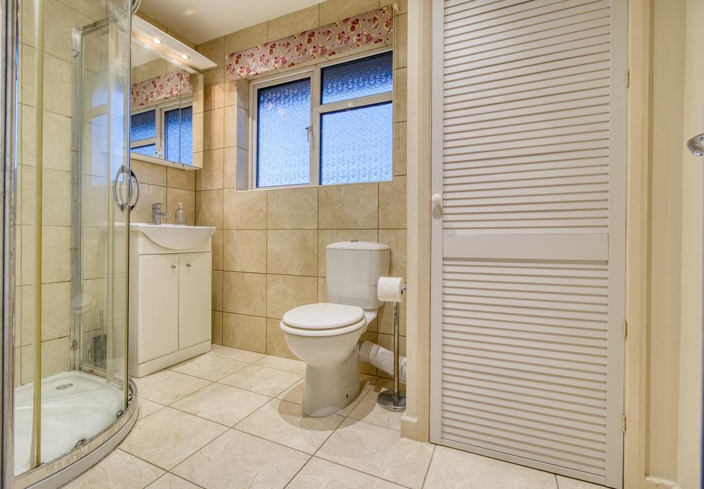 Bathroom 4