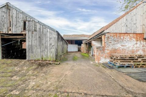 undefined, Main Street, Coddington, Newark