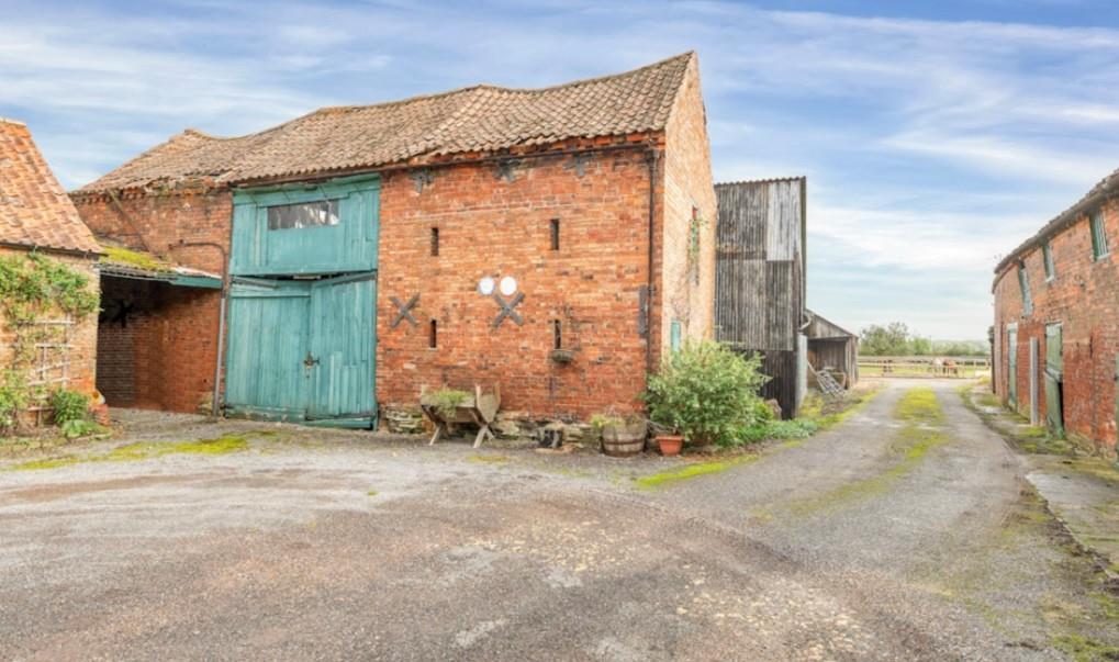 Barn.jpg