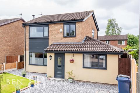 6 Long Close, Leyland, PR26 7AB