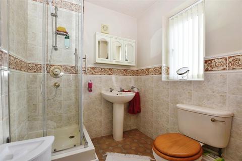4 Cranberry Way, Hull, HU4 7AQ