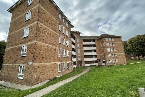 2 bedroom flat for sale, Aikman Avenue, Leicester