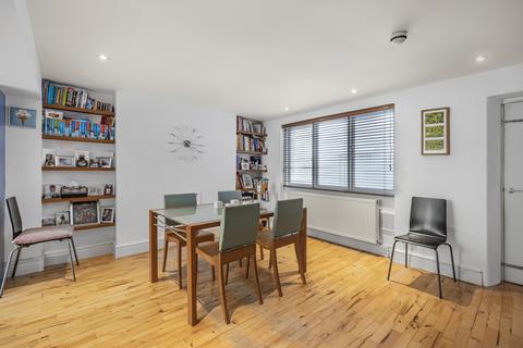 11 Allingham Street, London, N1 8NX