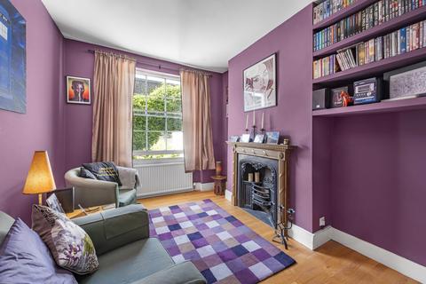11 Allingham Street, London, N1 8NX