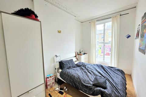 4 bedroom flat to rent, Junction Road, Archway, N19