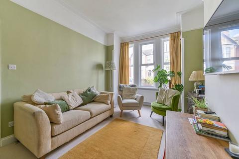 18 Huntly Road, London, SE25 6QY