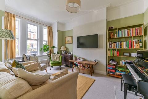 18 Huntly Road, London, SE25 6QY