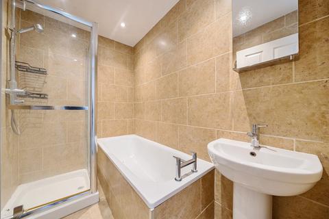 11 Chepstow Close, London, SW15 2HG