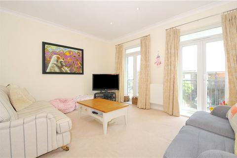 4 bedroom terraced house to rent, Exchange Mews, Culverden Park Road, Tunbridge Wells, Kent, TN4