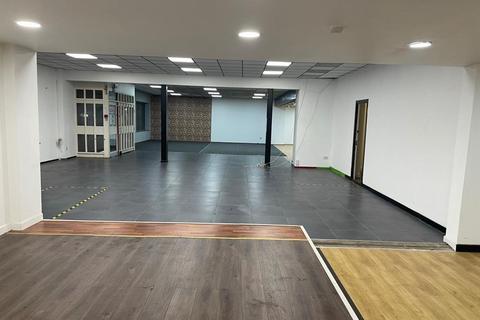Retail property (high street) to rent, 20 Fulbar St Renfrew PA4 8PD