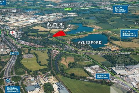 Land to rent, Bull Ln Aylesford ME20 7BX