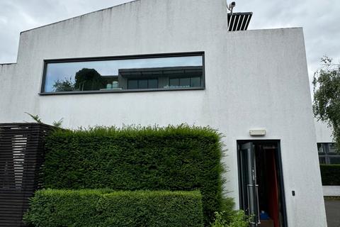 Office to rent, 3 Latimer Pl London W10 6QT