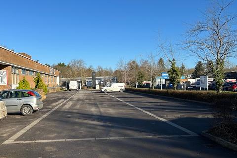 Mixed use to rent, Hunts Rise Swindon SN3 4TG