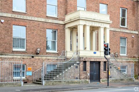 Office to rent, East Reach Taunton TA1 3EN