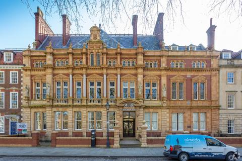 Office to rent, 18-21 Queen Sq Bristol BS1 4NH