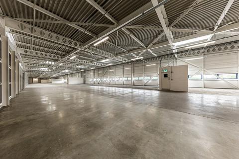Warehouse to rent, 1 Shaw Close Wellingborough NN8 6BN