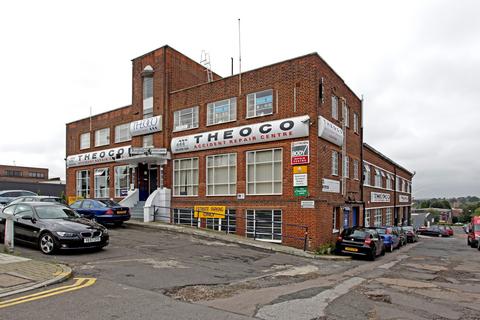 Warehouse to rent, Kingsbury Rd London NW9 8XG