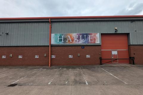 Warehouse to rent, Modwen Rd Salford M3 5EZ