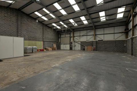 Warehouse to rent, Modwen Rd Salford M3 5EZ