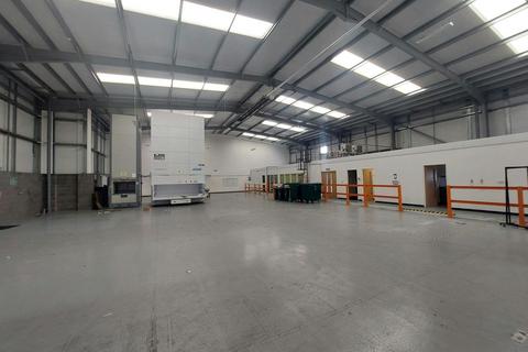 Showroom to rent, Bonehill Rd Tamworth B78 3HG