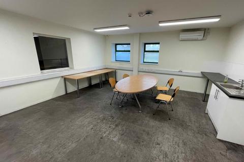 Warehouse to rent, Meir Hay Rd Stoke On Trent ST3 1NT
