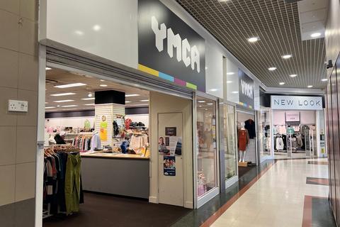 Retail property (high street) to rent, Bristol Rd S Birmingham B31 2JU