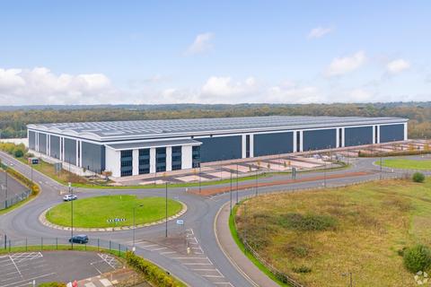 Distribution warehouse to rent, Lincoln Green Way Doncaster DN9 3RH