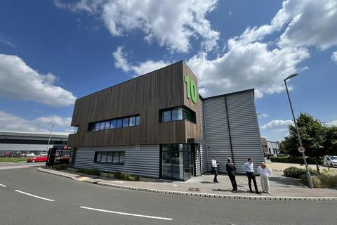 Property to rent, Cray Ave Orpington BR5 3PZ