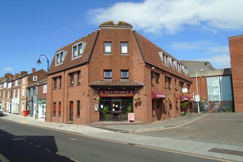 Office to rent, 51-52 Castle St Trowbridge BA14 8AU