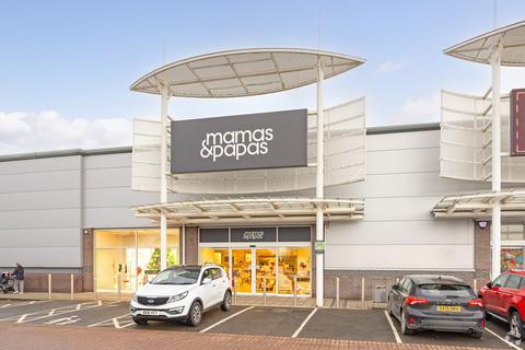 Retail property (high street) to rent, Kingston St Hull HU1 2TX