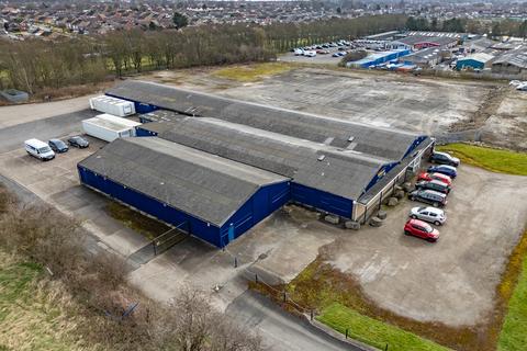 Distribution warehouse to rent, Pinfold Lane Bridlington YO16 7AF