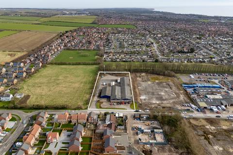 Distribution warehouse to rent, Pinfold Lane Bridlington YO16 7AF