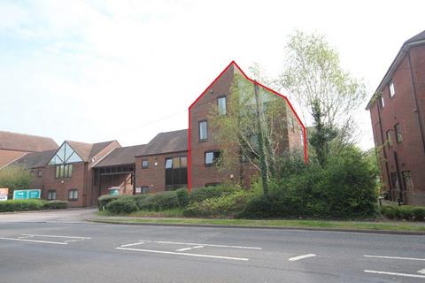 Office to rent - 2401 Stratford Rd Hockley Heath B94 6NW