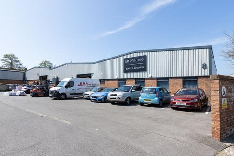 Warehouse to rent, Dominion Way Worthing BN14 8LU