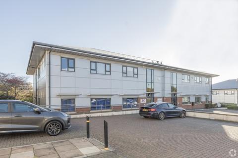 Office to rent, Old Gloucester Rd Bristol BS16 1GW