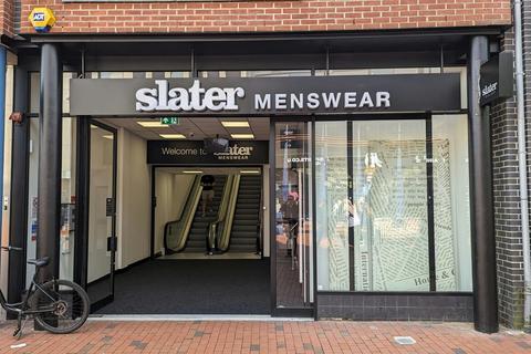 Retail property (high street) to rent, 90-93 Broad St Reading RG1 2AU