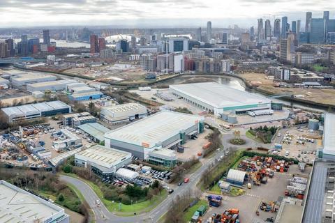 Warehouse to rent, Twelvetrees Cres London E3 3JH