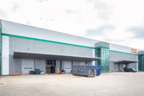 Warehouse to rent, Twelvetrees Cres London E3 3JH