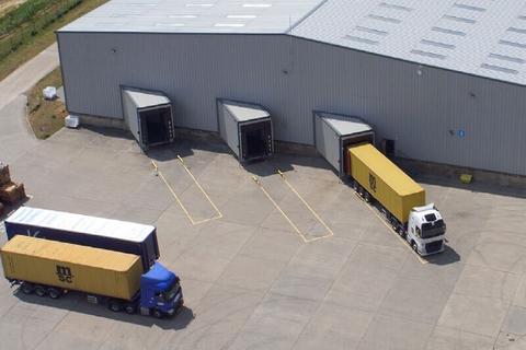 Warehouse to rent, Harling Rd Norwich NR16 2JU