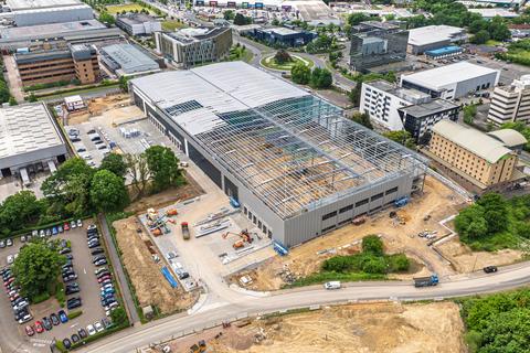 Warehouse to rent, Fleming Way Crawley RH10 9AS