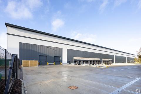 Warehouse to rent, Fleming Way Crawley RH10 9AS