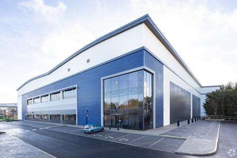 Warehouse to rent, Fleming Way Crawley RH10 9AS