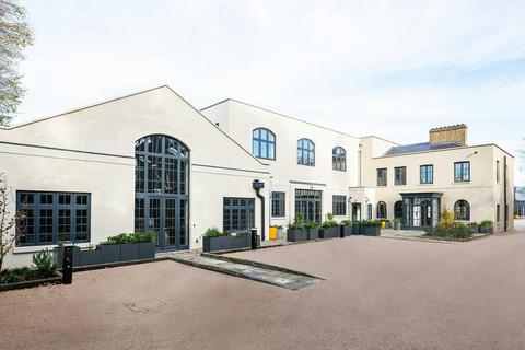 Office to rent, 159 Mortlake Rd Richmond TW9 4AW