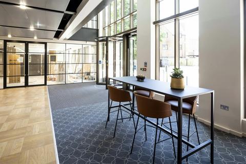 Office to rent, 10 Bricket Rd St Albans AL1 3JA