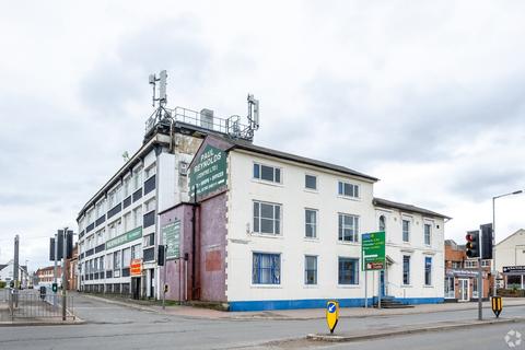 Pub to rent, 42-44 Foregate St Stafford ST16 2PJ